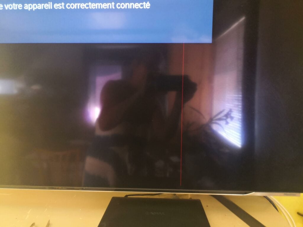 Trait verticale sur l'écran d'une TV Hisense